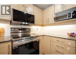 501 9298 University Crescent, Burnaby, BC V5A4X8 Photo 9