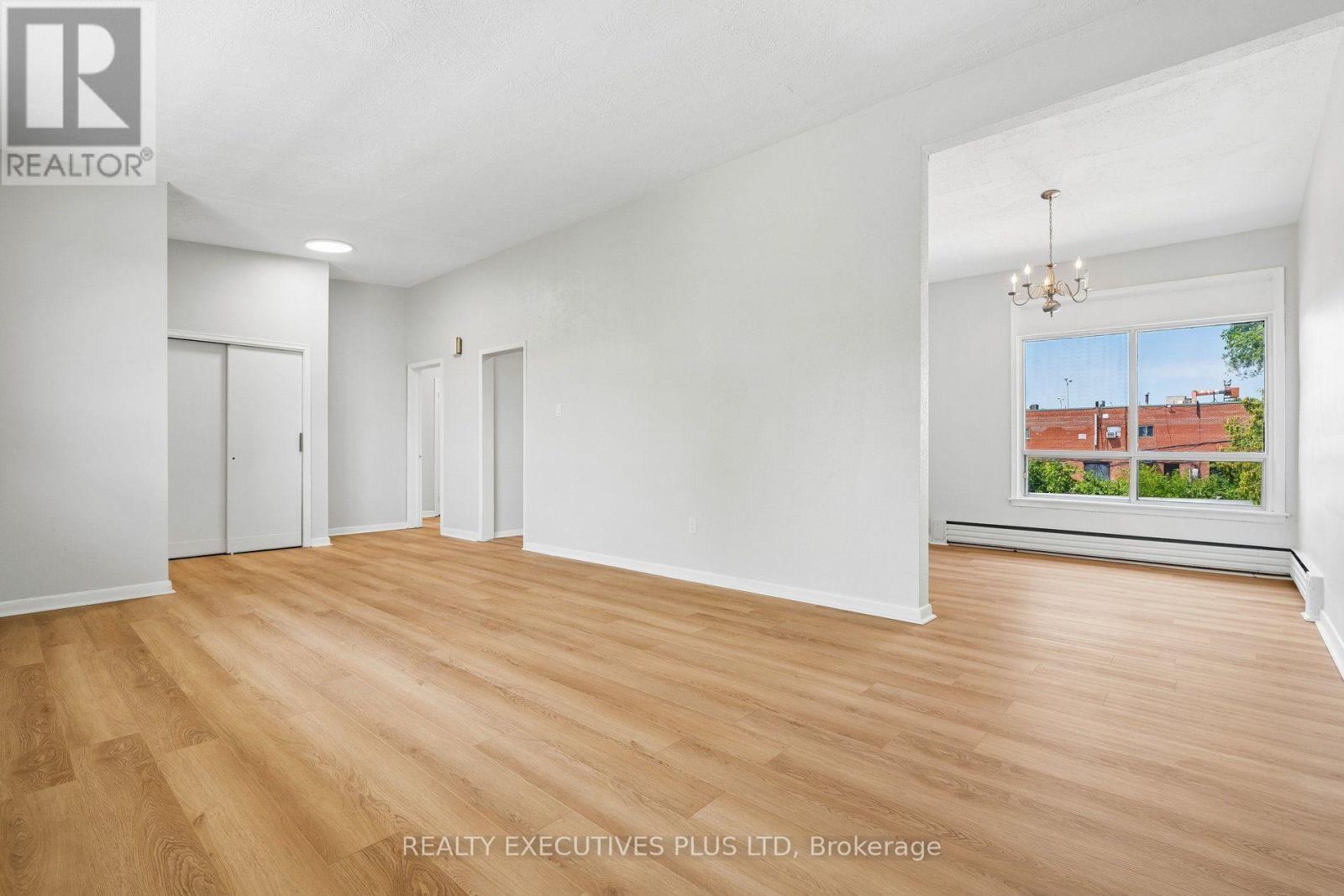74 CALSTOCK DRIVE - 13
