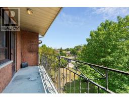 Living room - 74 Calstock Drive, Toronto, ON M9V1H2 Photo 12