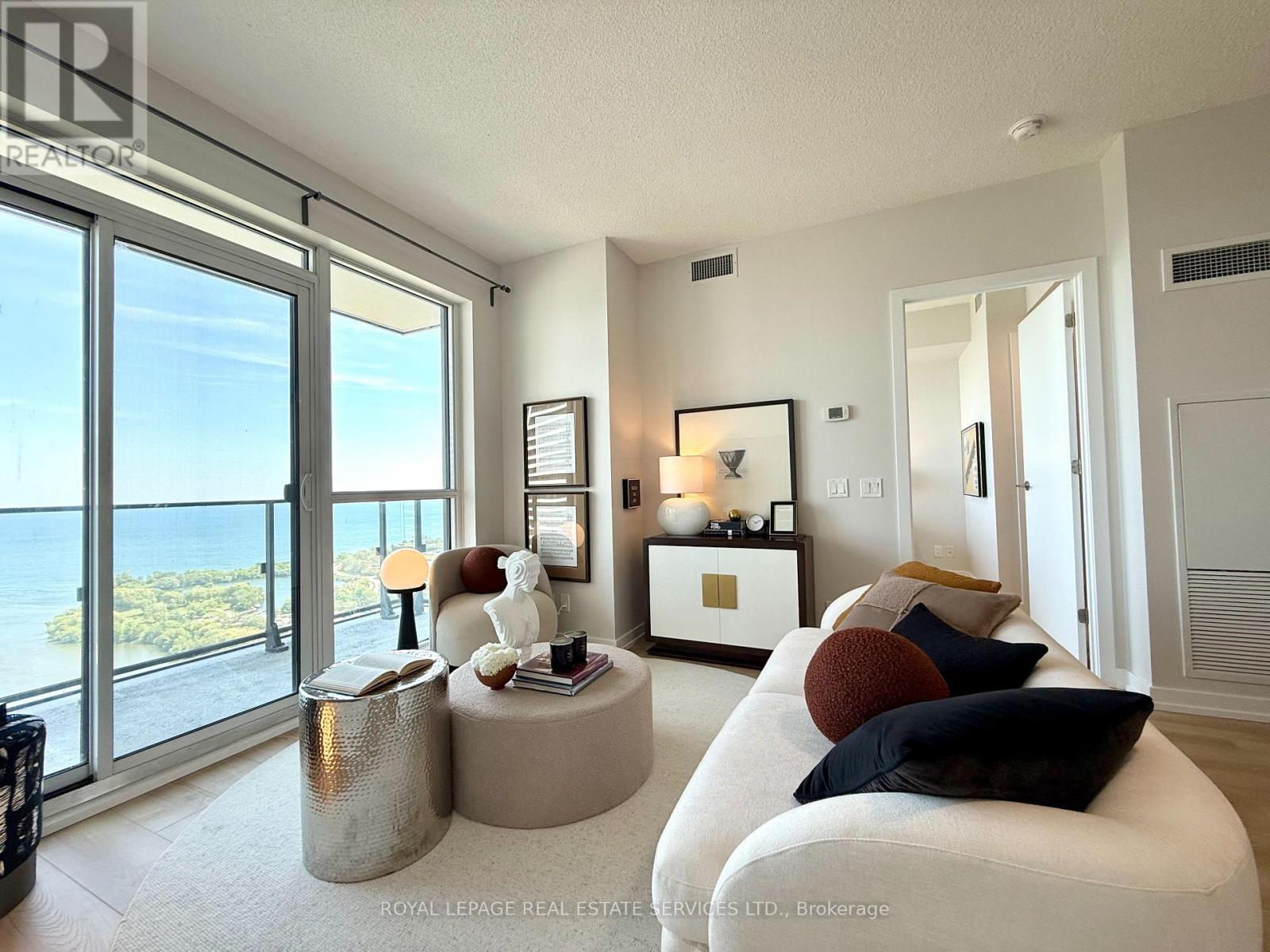 Photo of 2200 Lake Shore Boulevard
