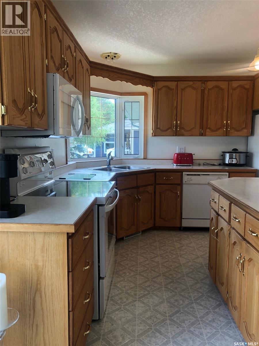 643 2nd STREET NE - 32