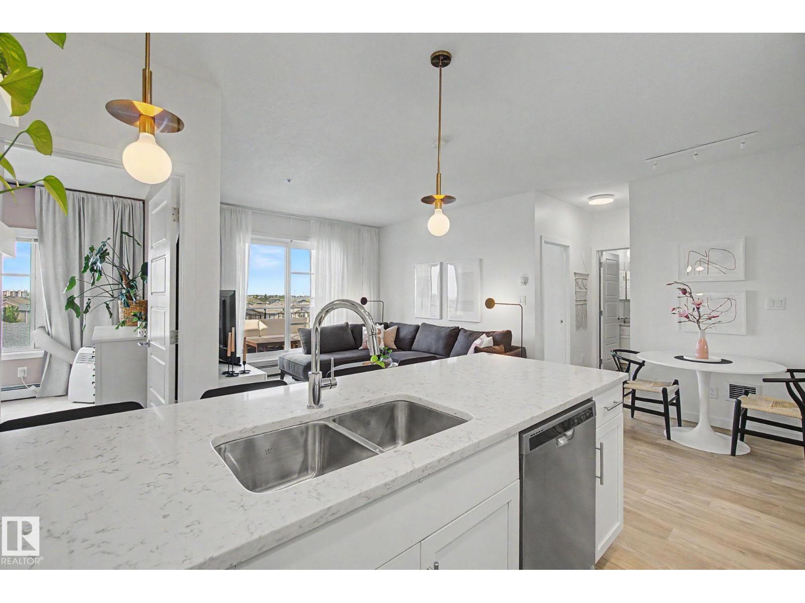 #435 1008 ROSENTHAL BV NW, Rosenthal (Edmonton), Edmonton photo 4