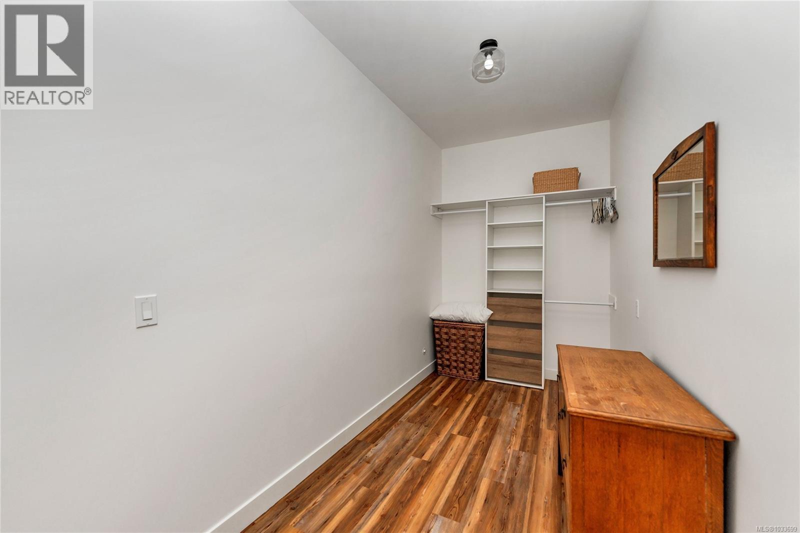 347 Collins Rd - 43