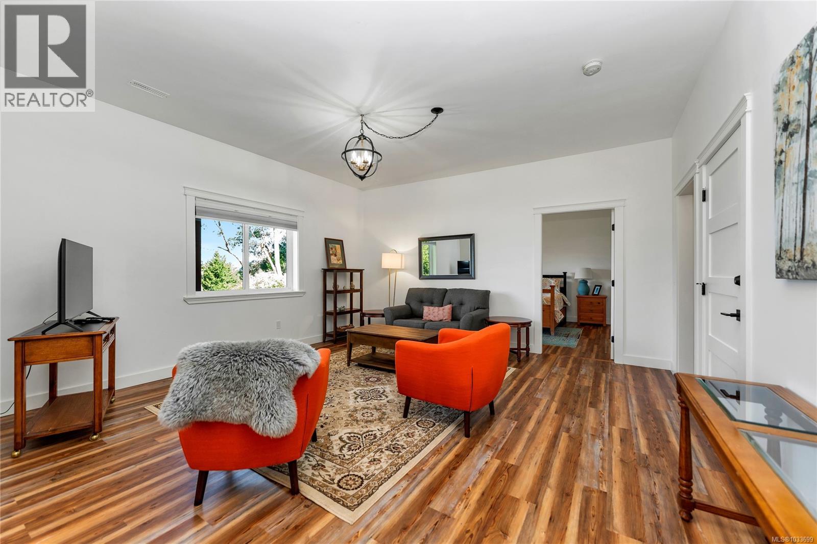347 Collins Rd - Image 38