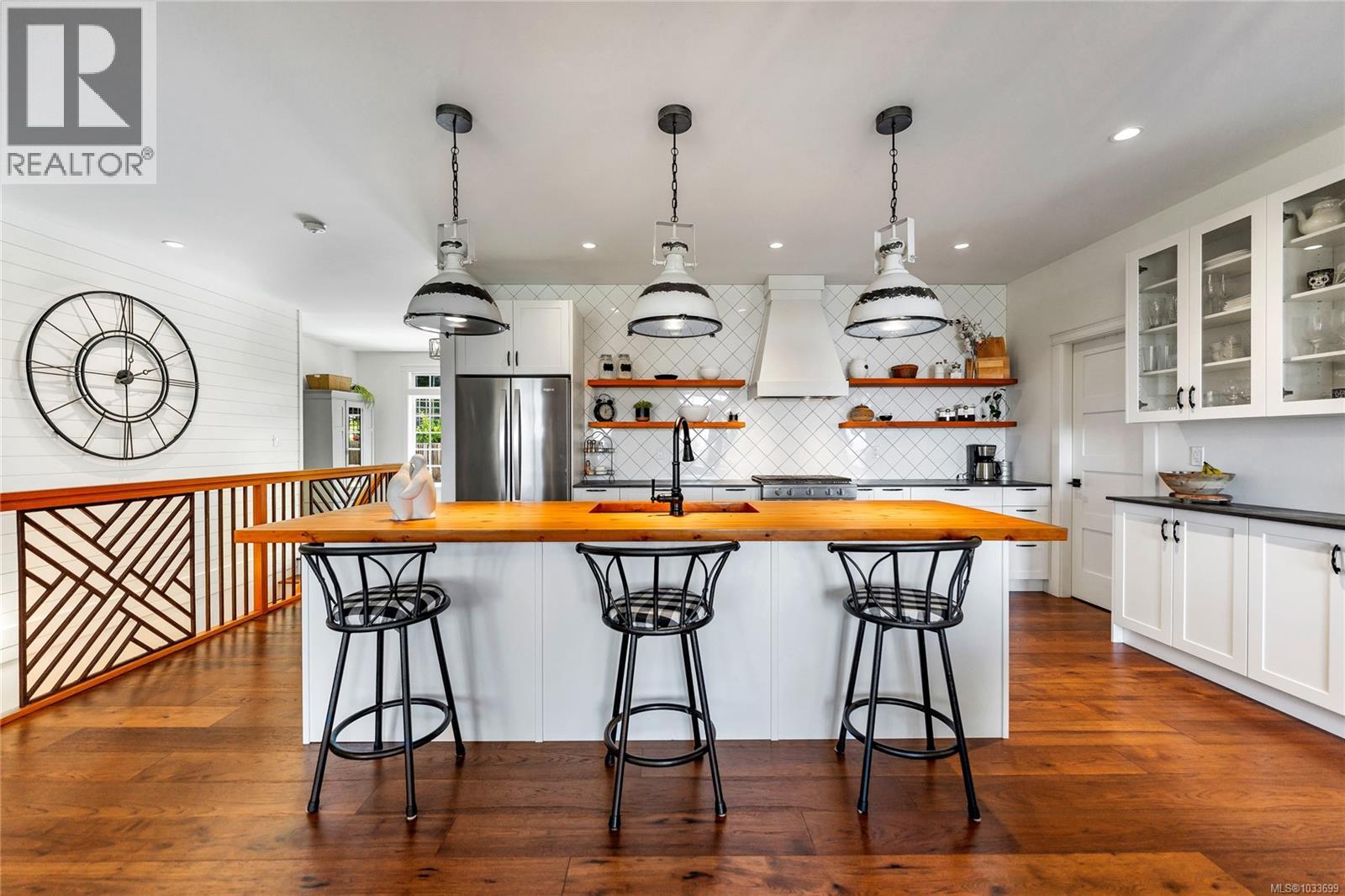 347 Collins Rd - Image 17
