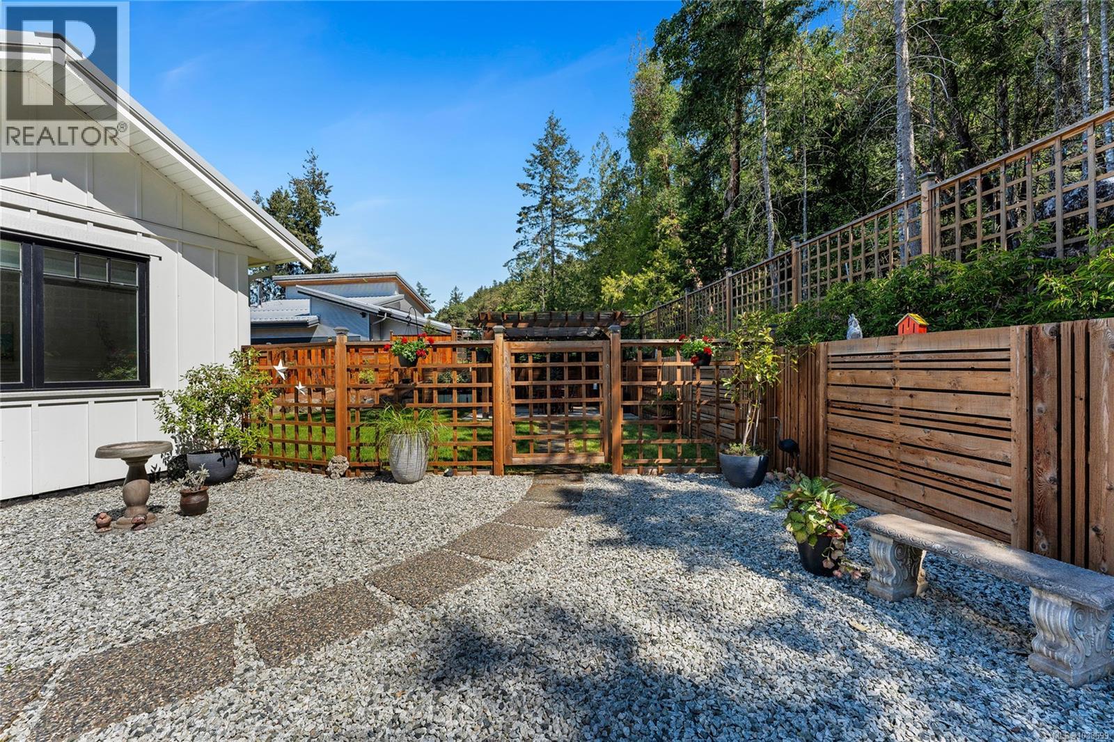 347 Collins Rd - Image 46