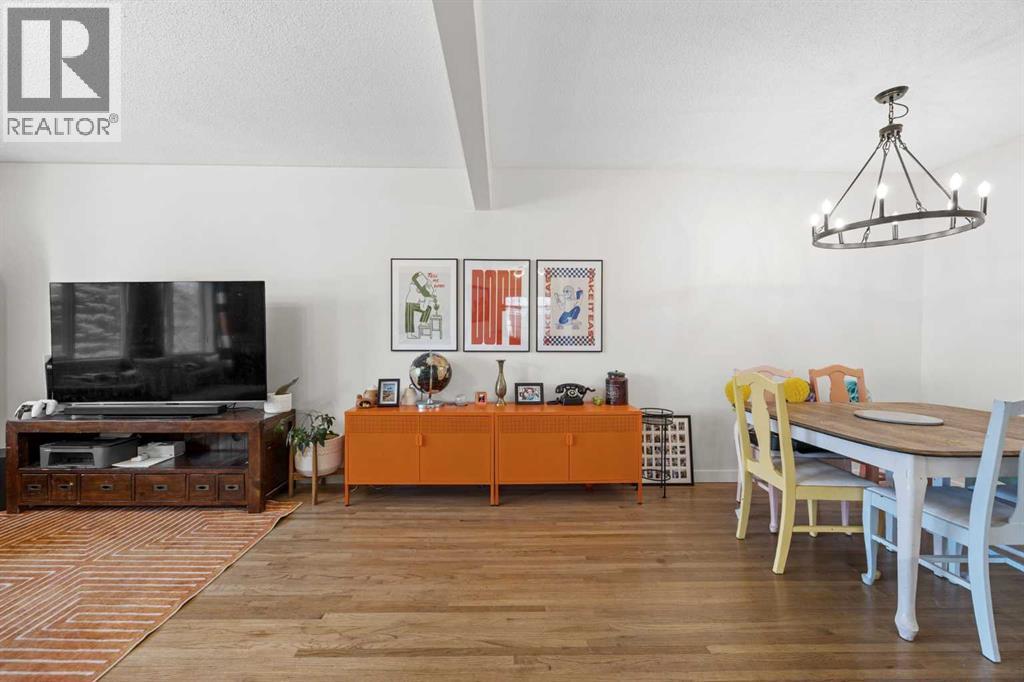 1435 38 Street SW - 27
