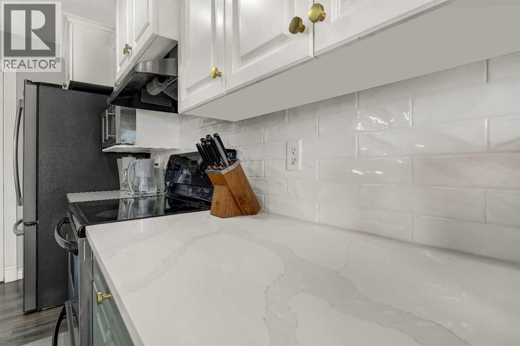 8002 114 Street - Image 12