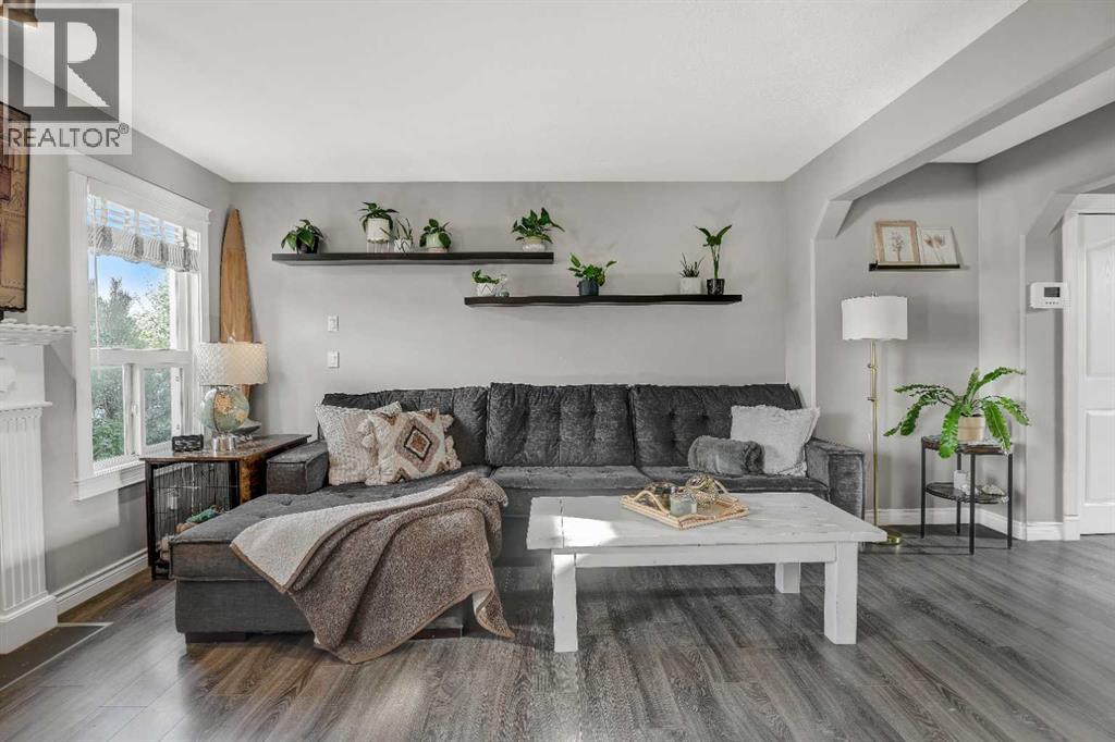 8002 114 Street - Image 13