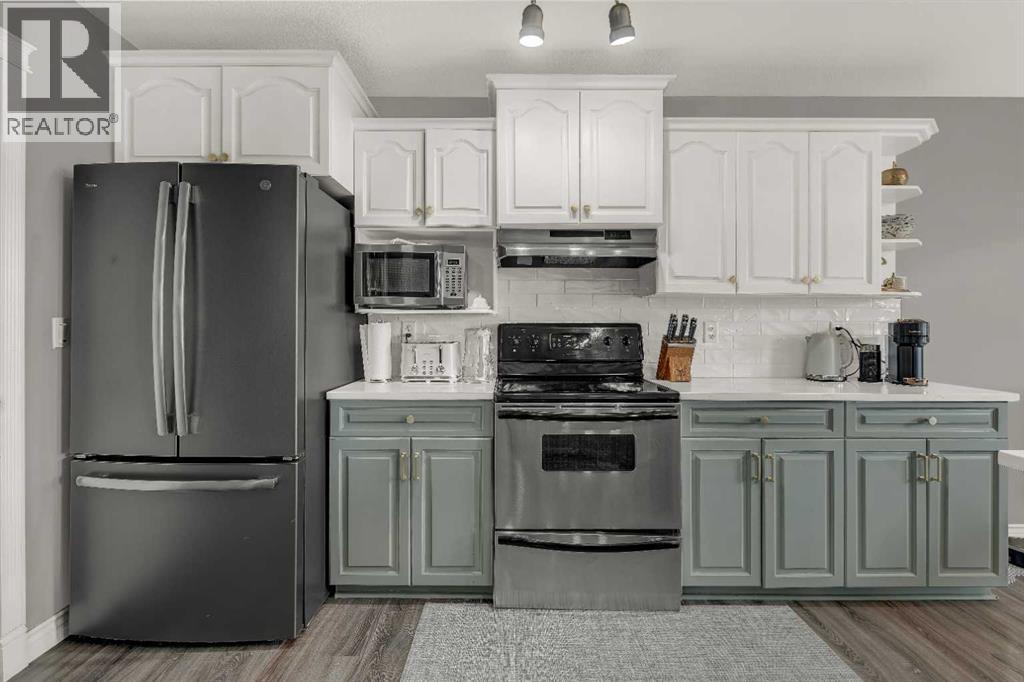 8002 114 Street - Image 4