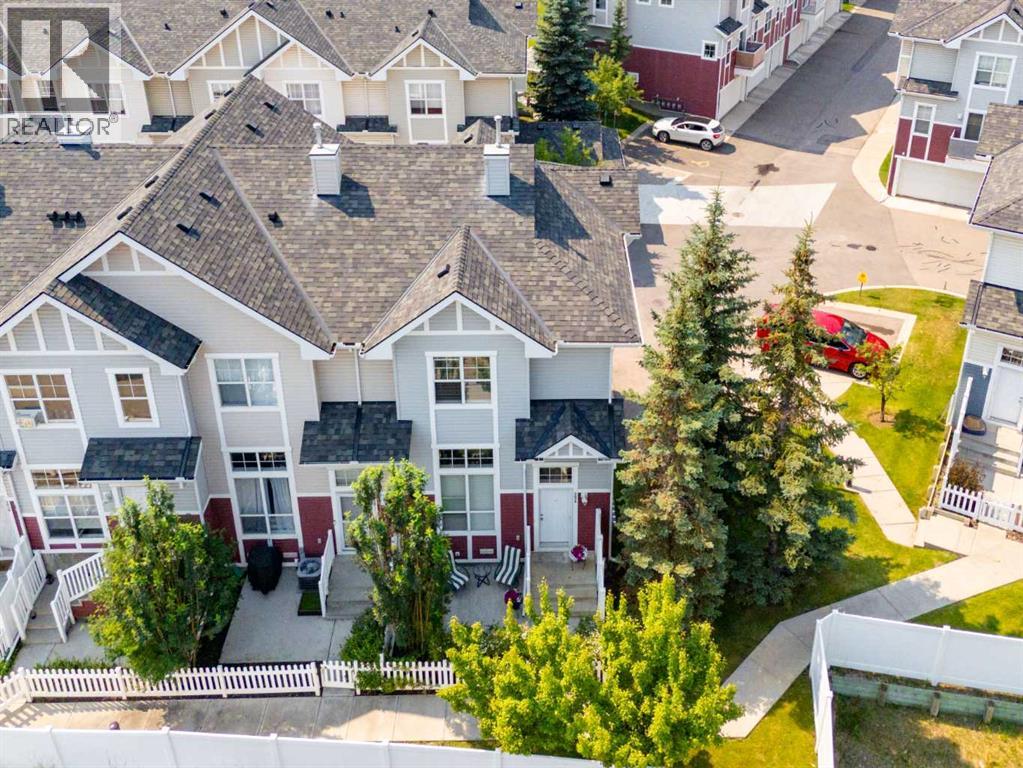 3032 New Brighton Gardens SE, New Brighton, Calgary photo 1
