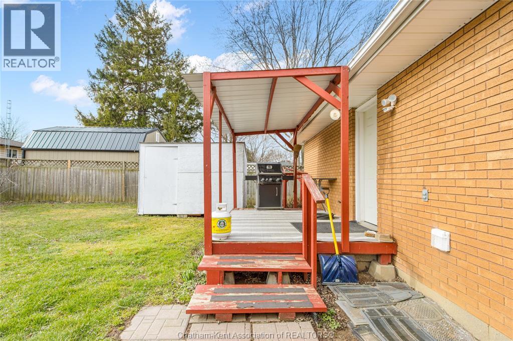 410 MCNAUGHTON AVENUE East - 21