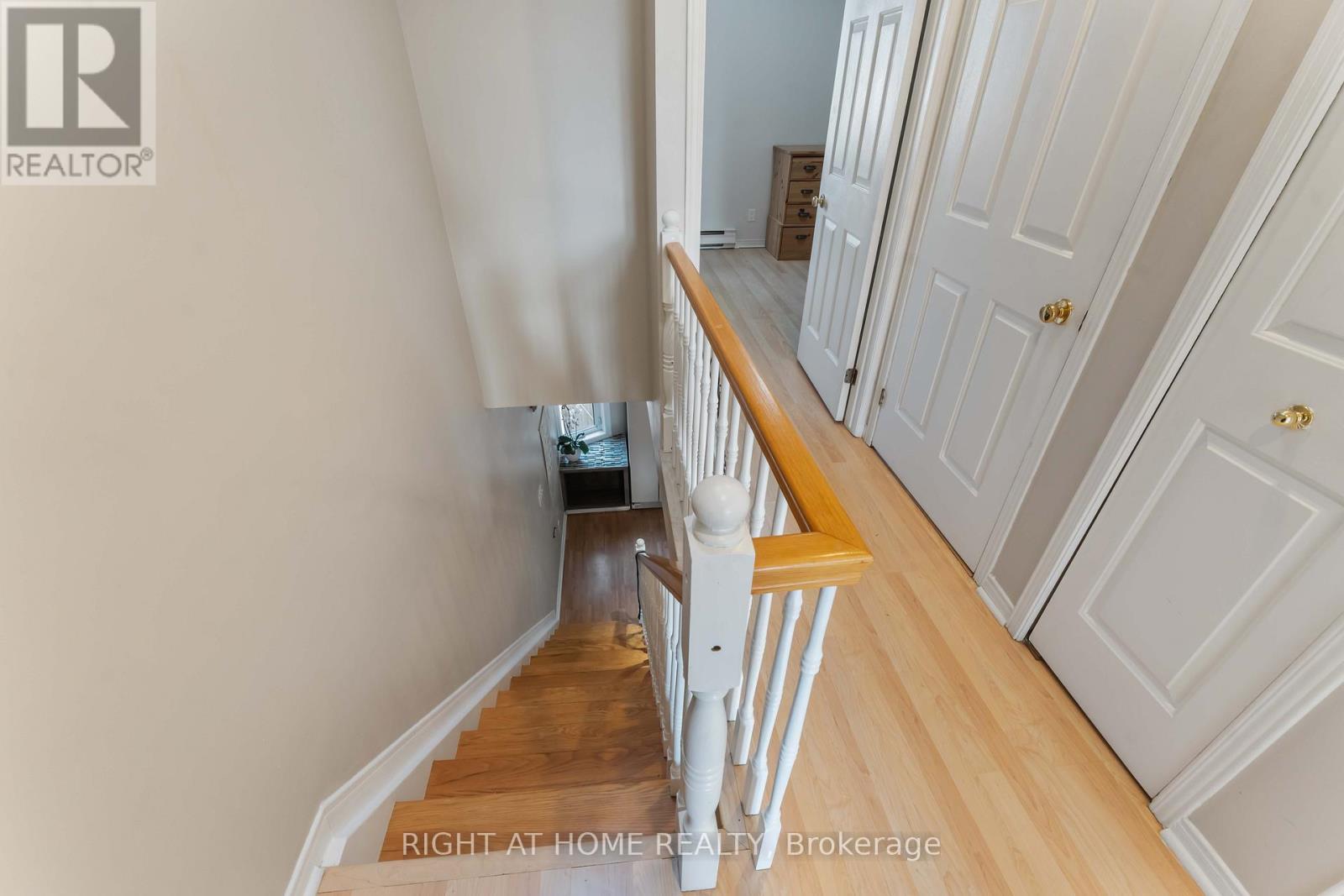 2 Bed, 2 Bath House for Sale in Ottawa – 6 – 2 COLUMBUS AVENUE, Ottawa – MLS# X13628622 - Image 14