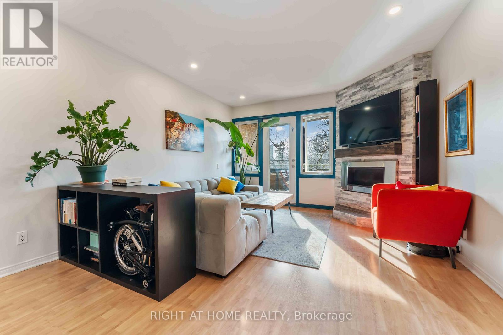 #6 2 COLUMBUS AVENUE - 5