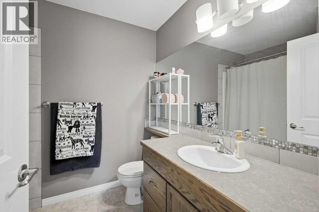 21 Regatta Way, Sylvan Lake