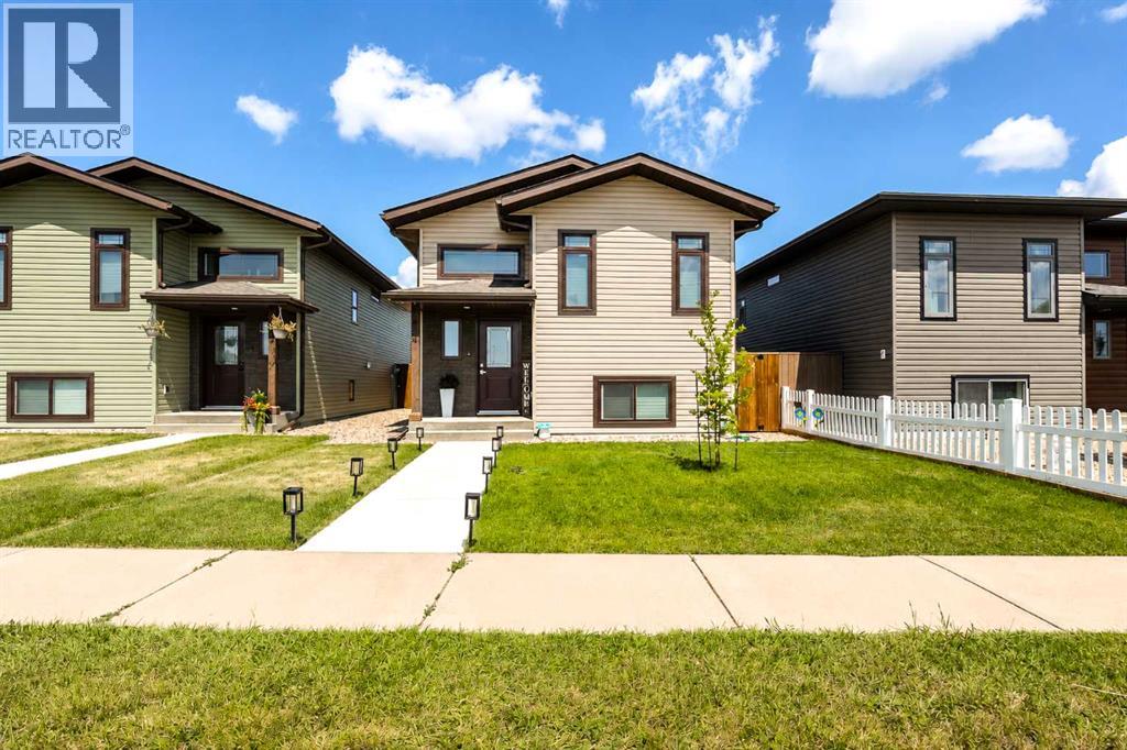 1614 2 Avenue E - 1