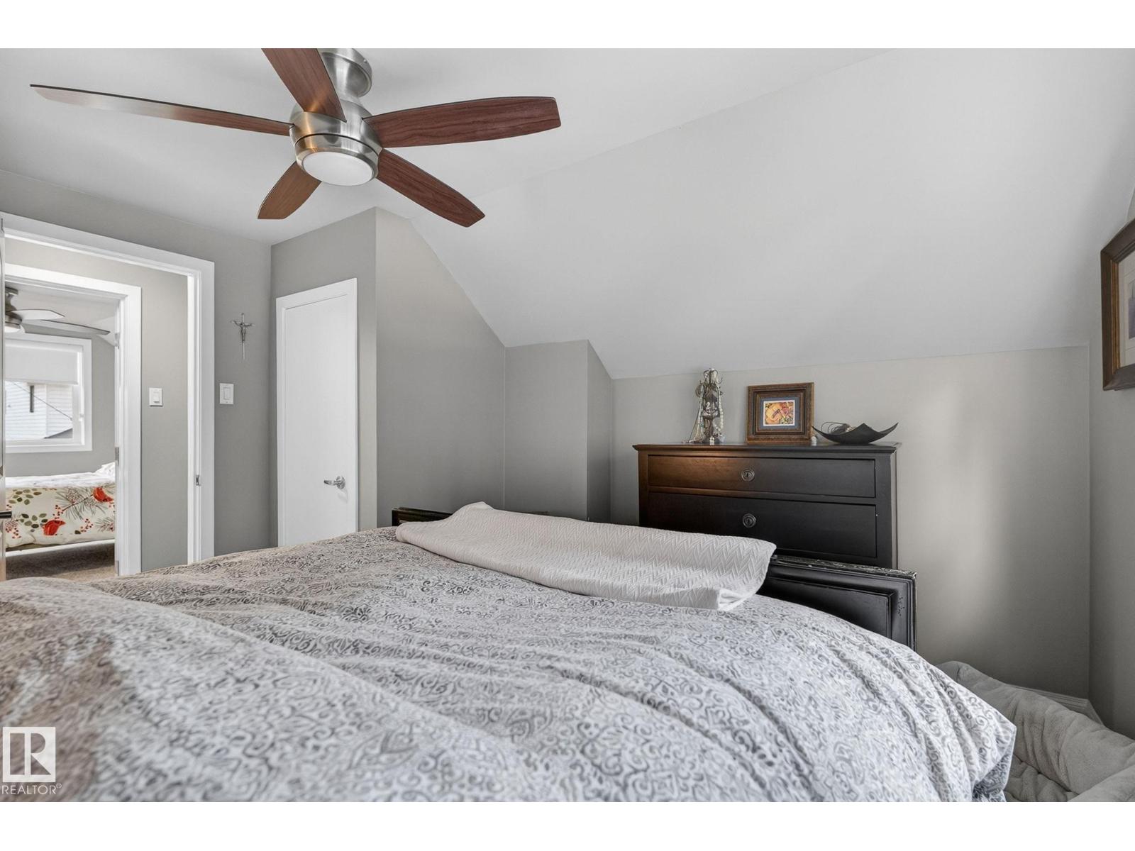 10108 144 ST NW - 24