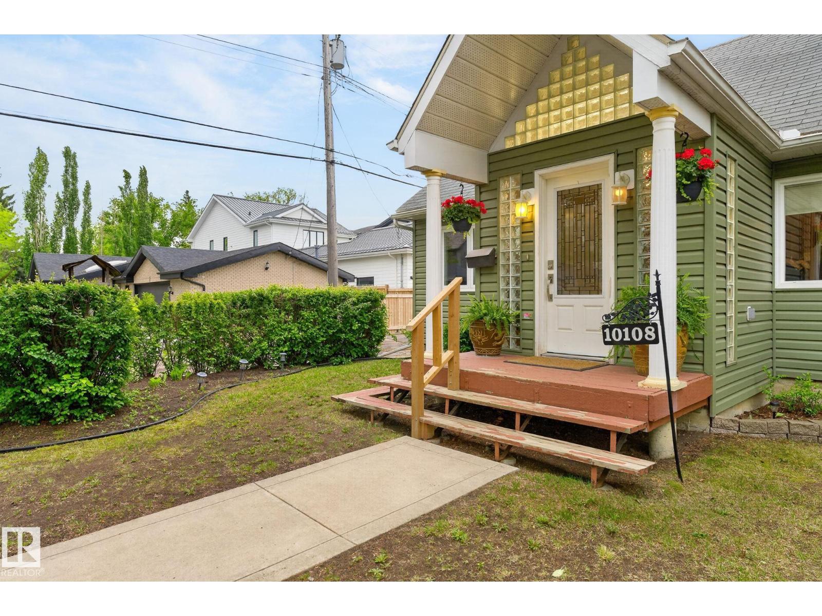 10108 144 ST NW - 40