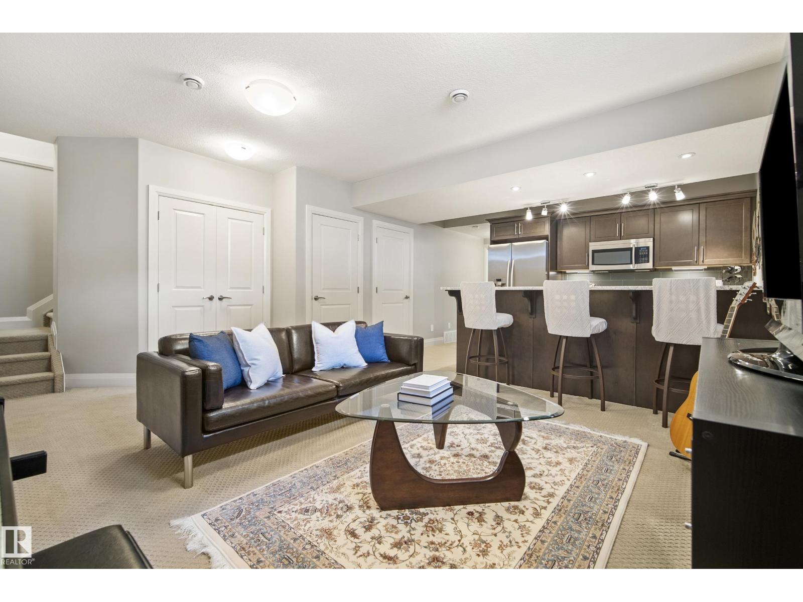 9844 75 AV NW - 31