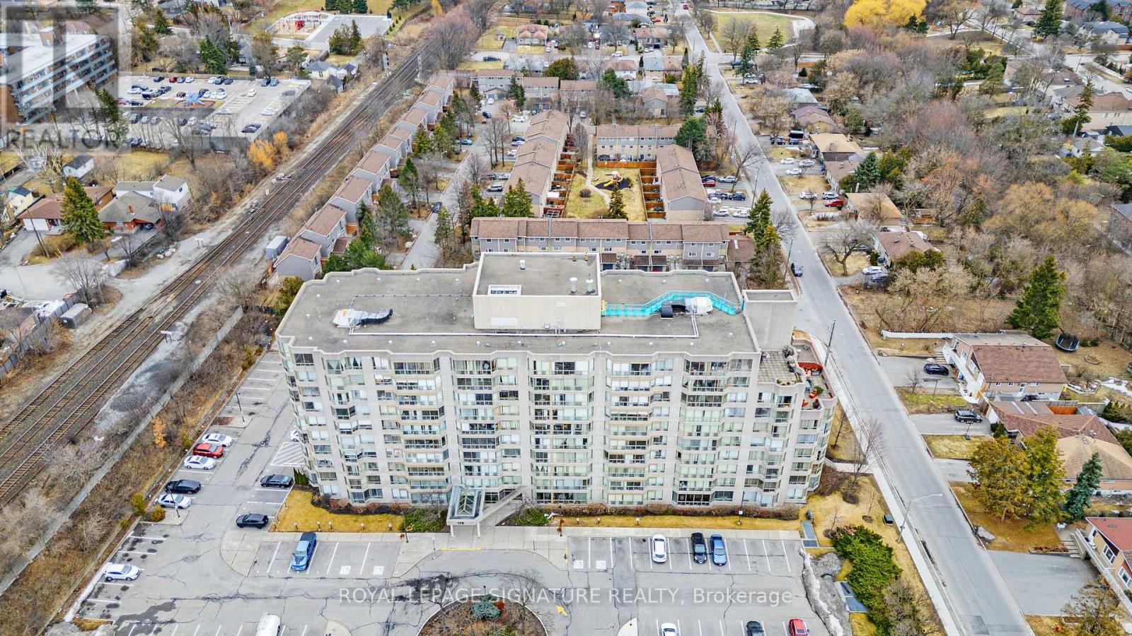 #212 175 CEDAR AVENUE - 48
