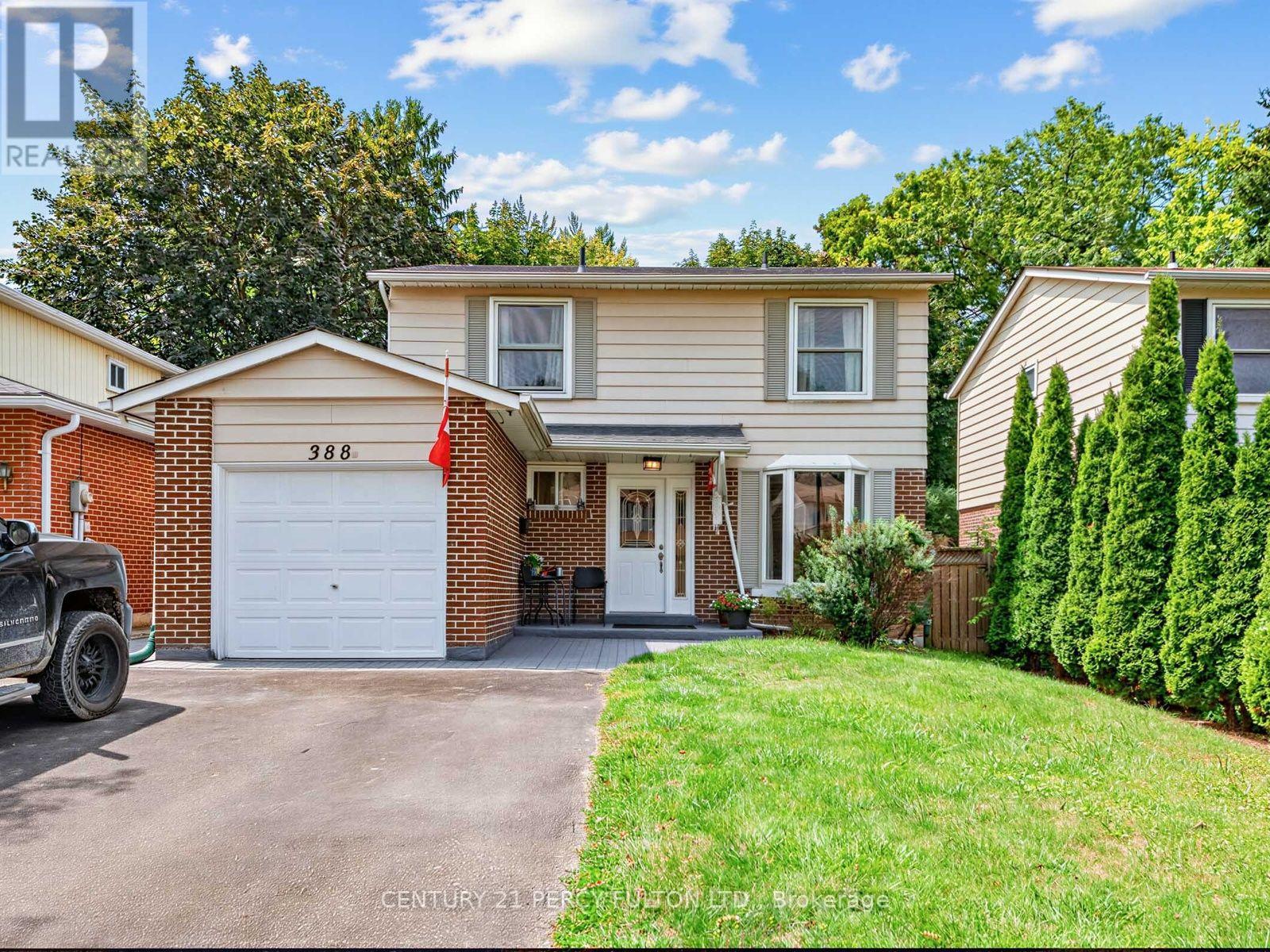 388 HANDLEY CRESCENT - 4