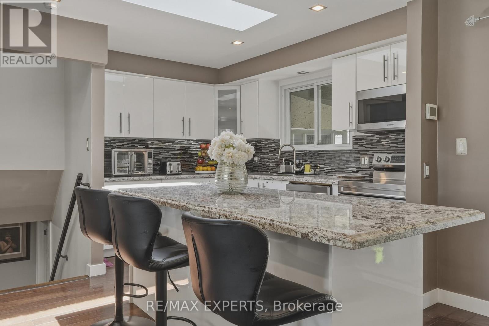 7142 ROSSEAU PLACE - Image 12