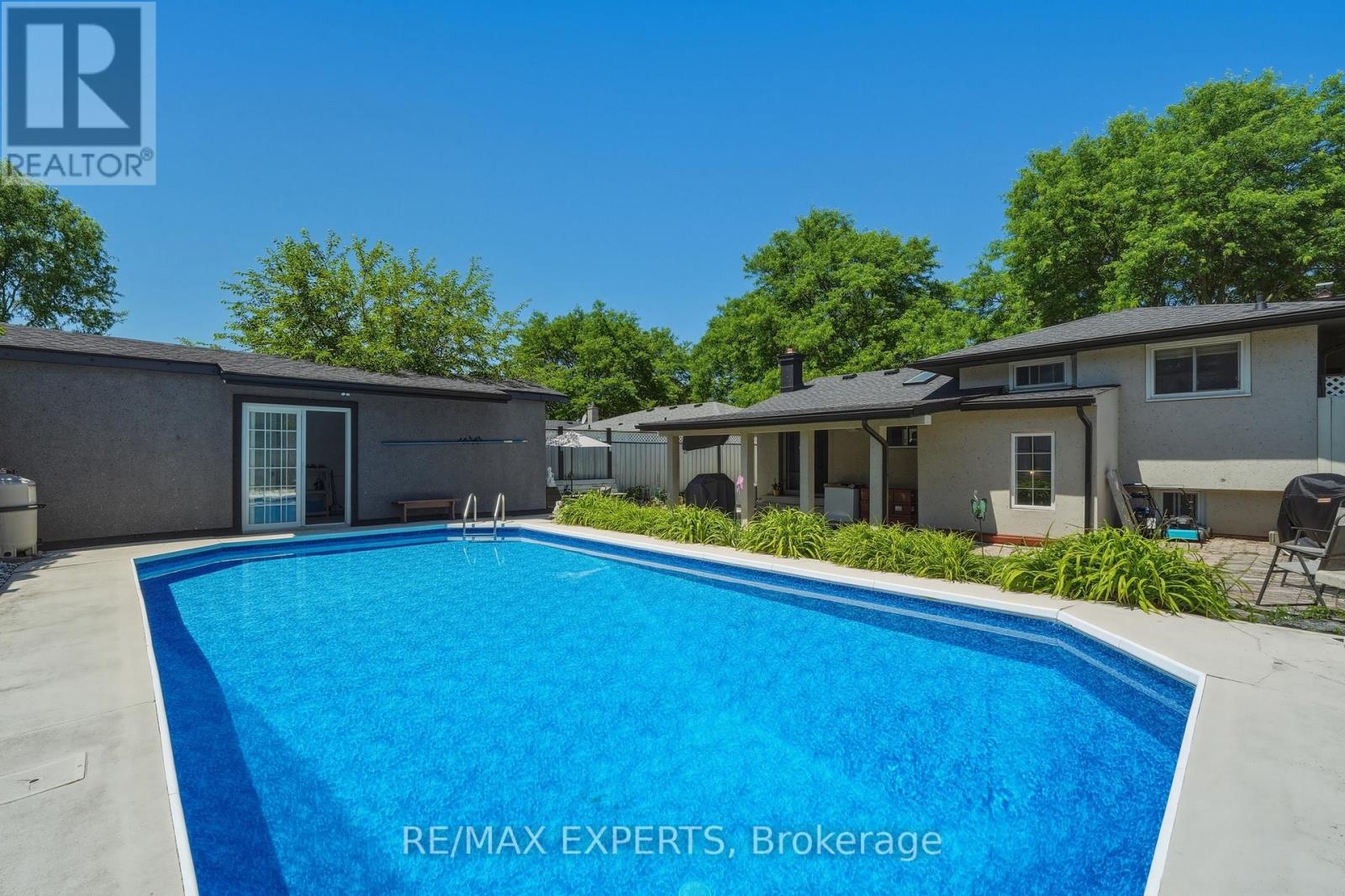 7142 ROSSEAU PLACE - 44
