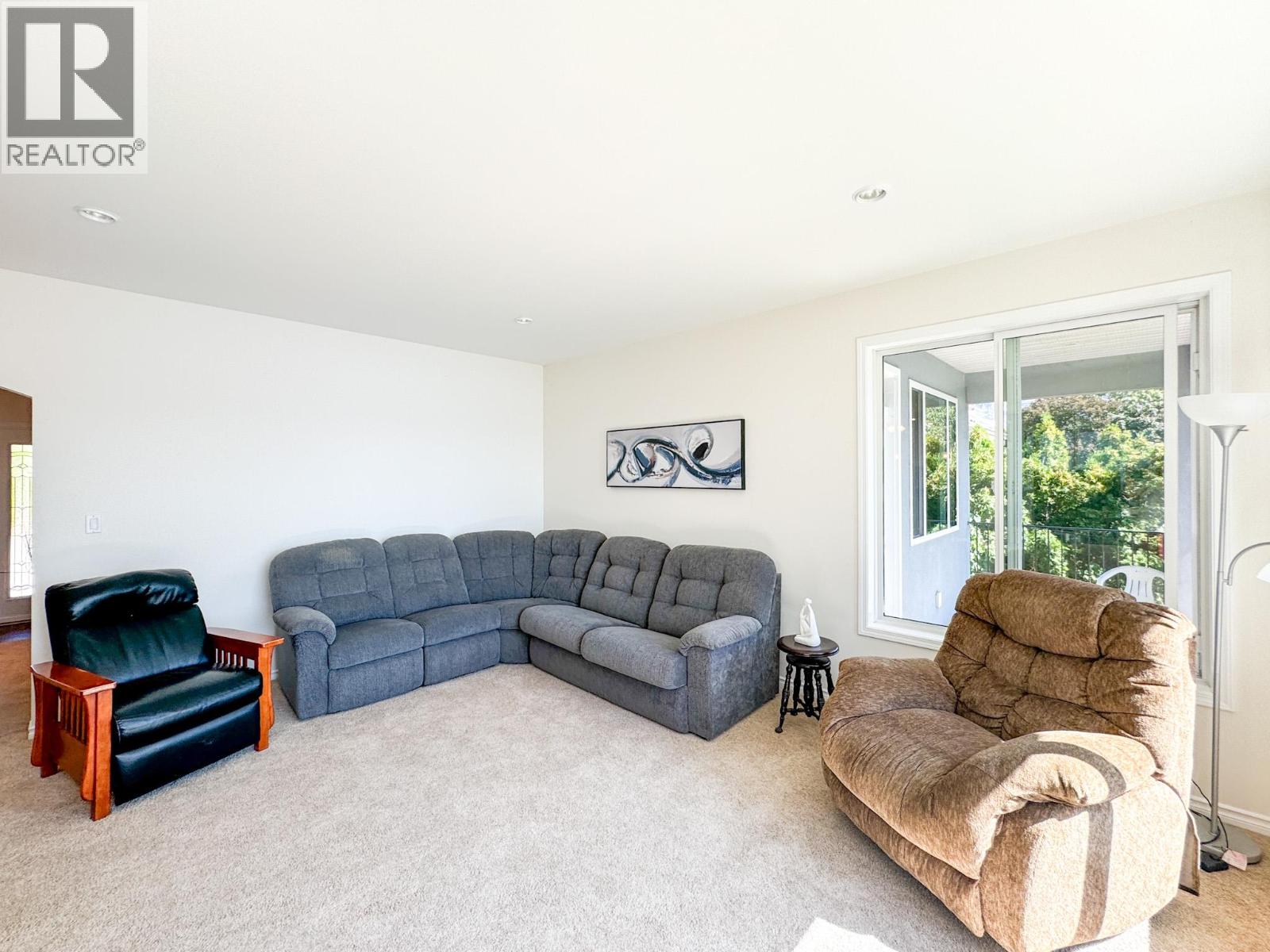 8503 Kingfisher Drive - 8