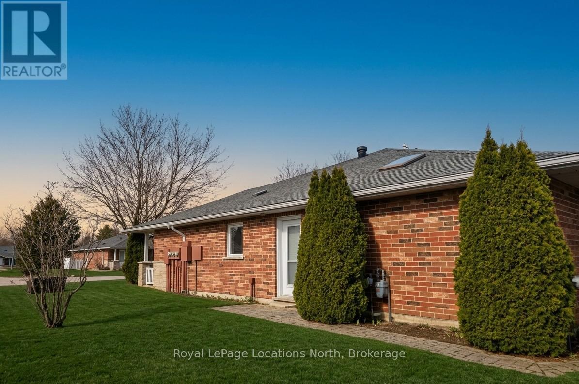 #23 275 HURON STREET - 2
