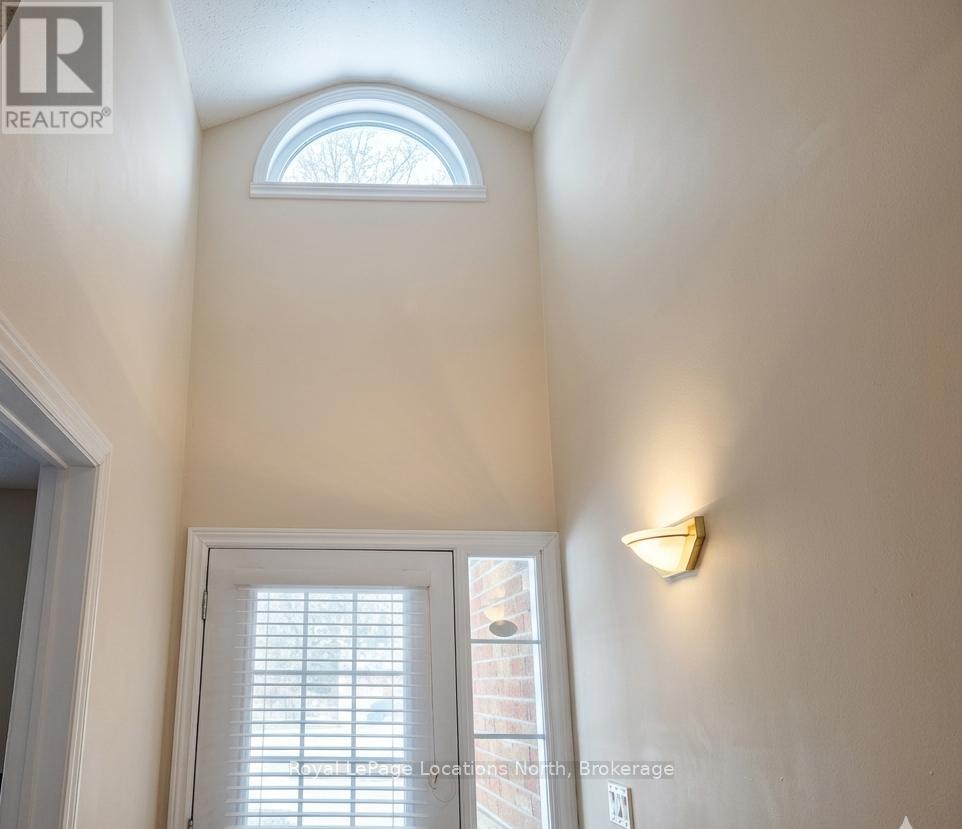#23 275 HURON STREET - 8