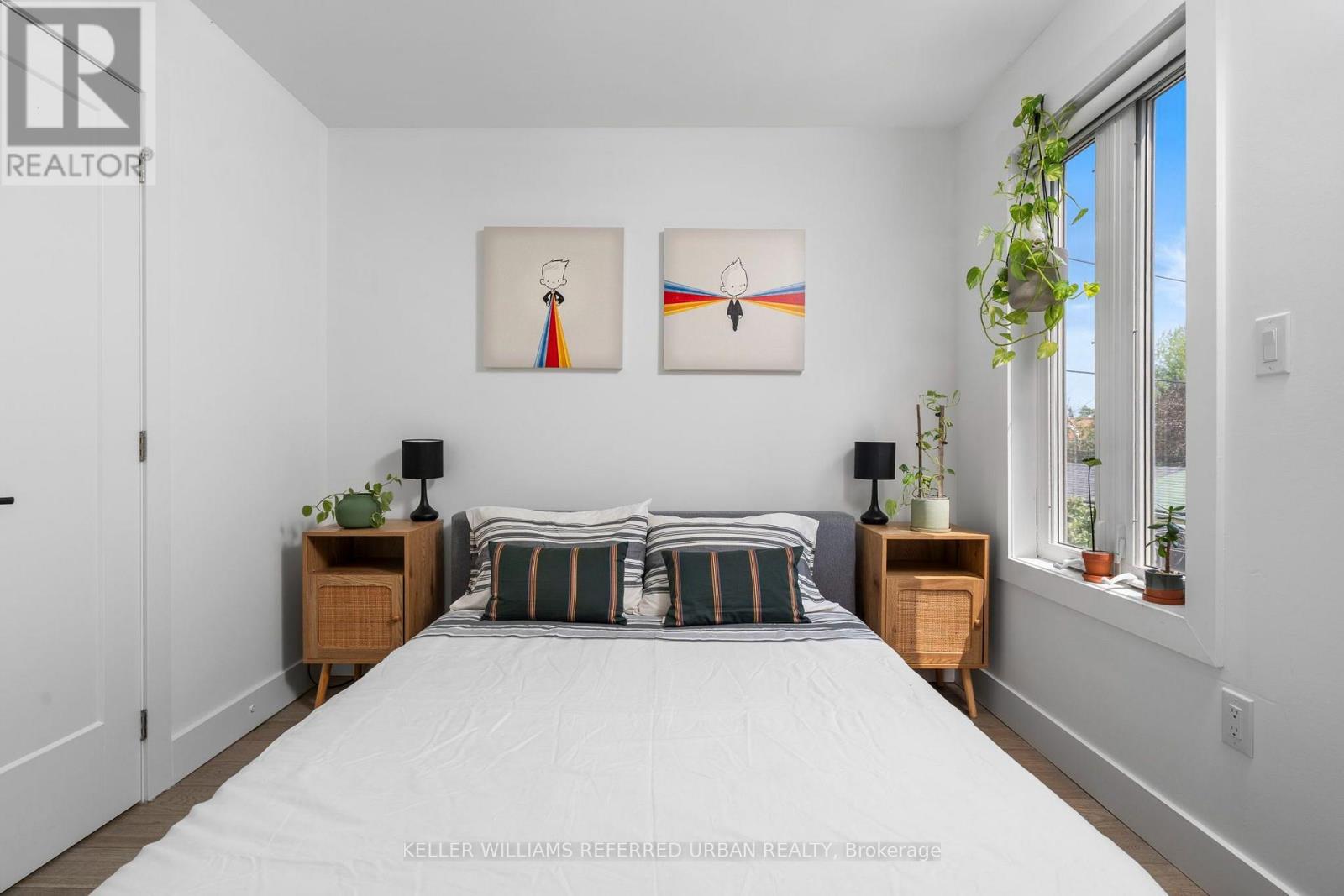 21 MILLBROOK CRESCENT - 21