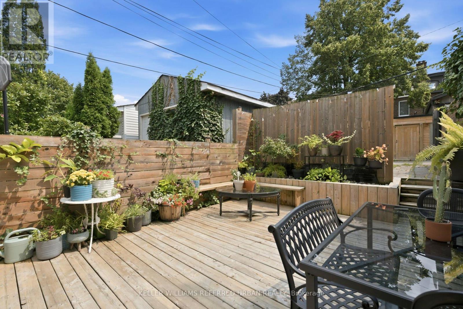 21 MILLBROOK CRESCENT - 30