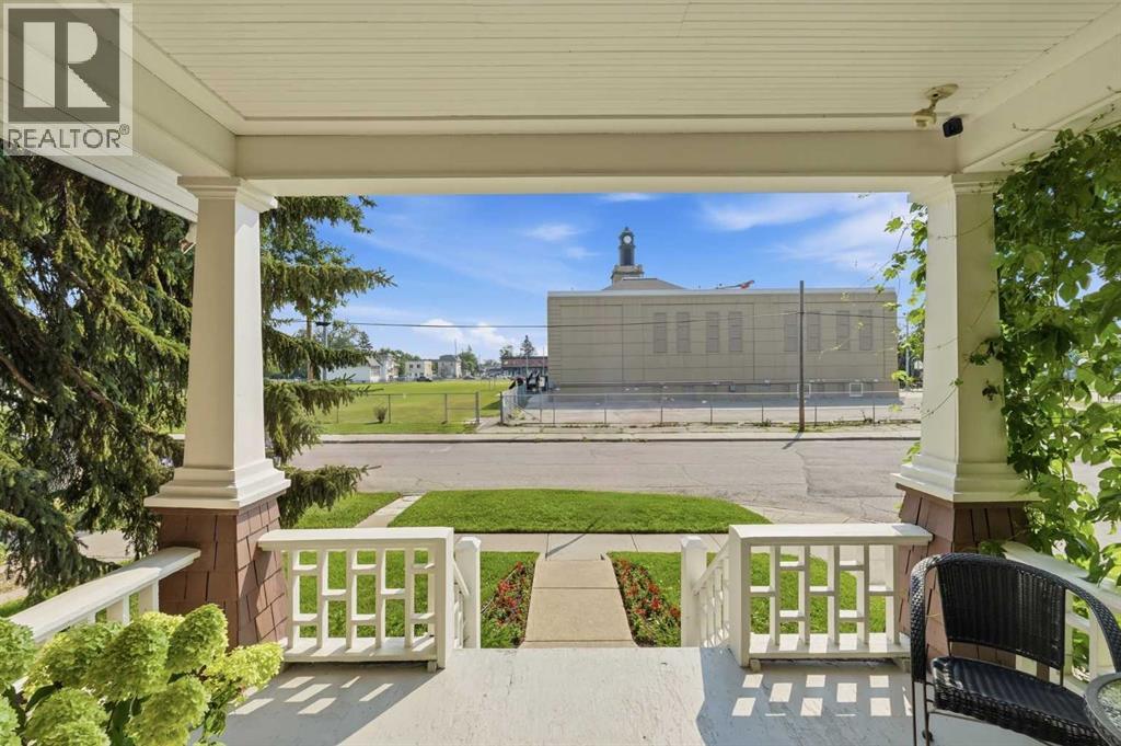 1801 2 Street NW, Mount Pleasant, Calgary photo 3