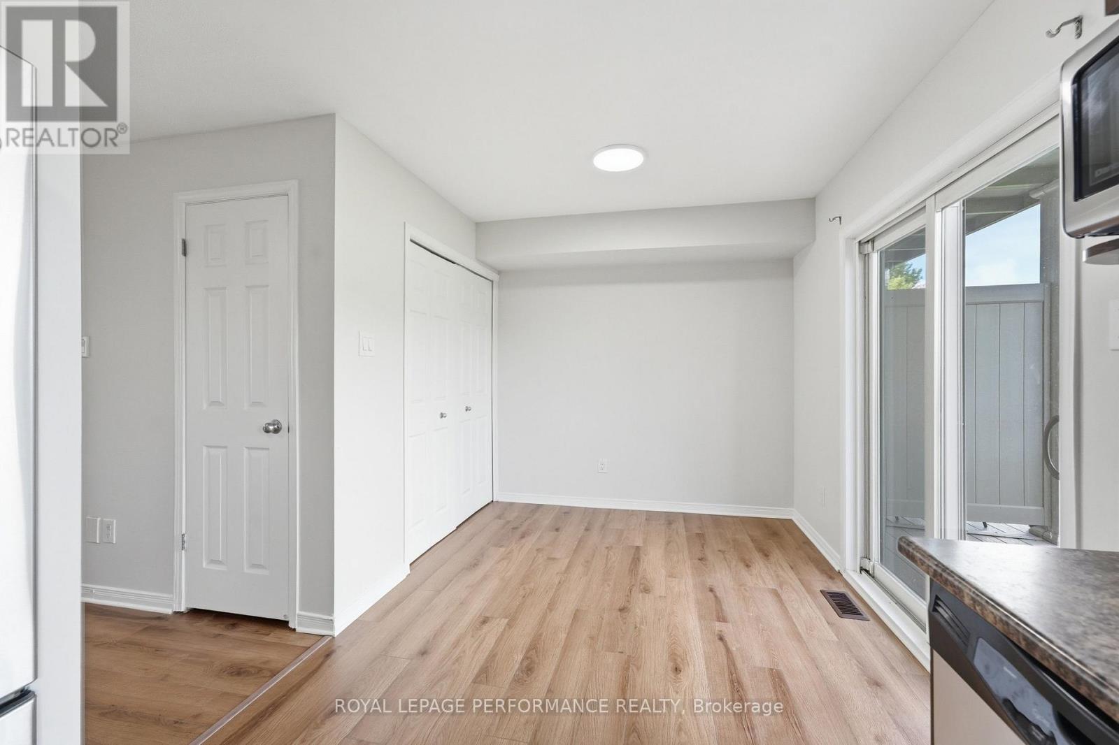 322 Galston Private