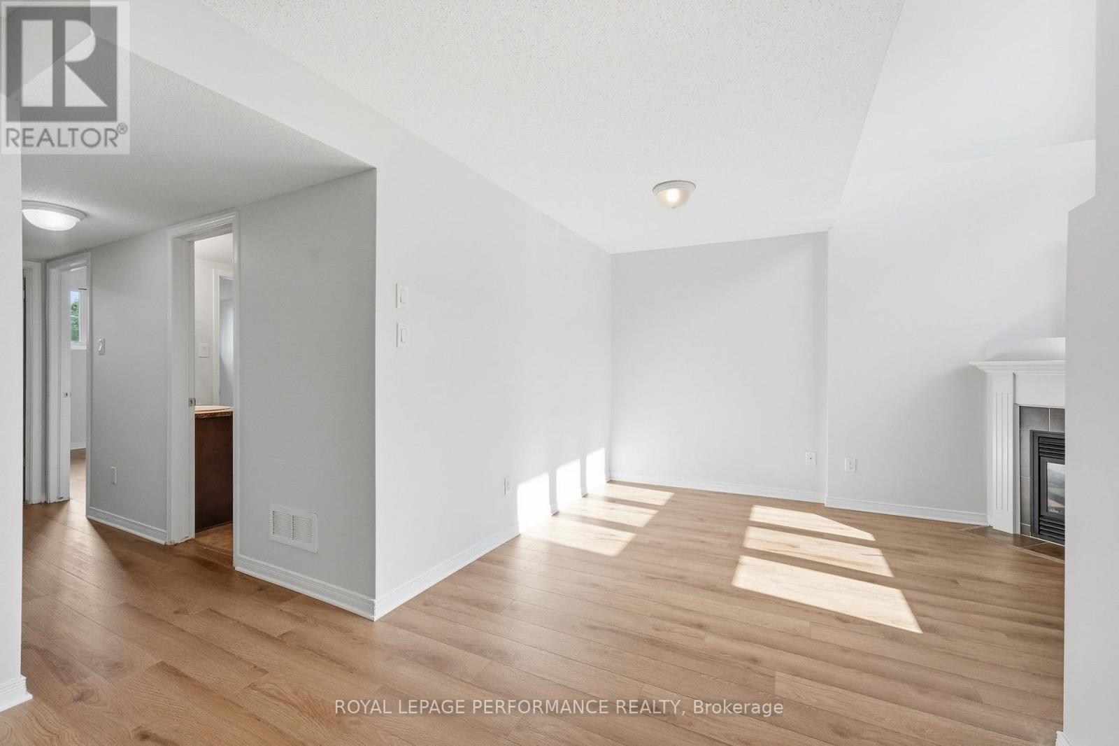 322 Galston Private