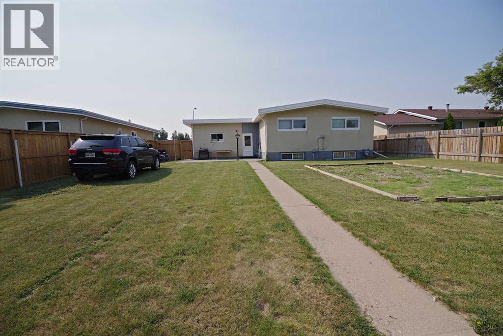 4627 50 Avenue - Image 36