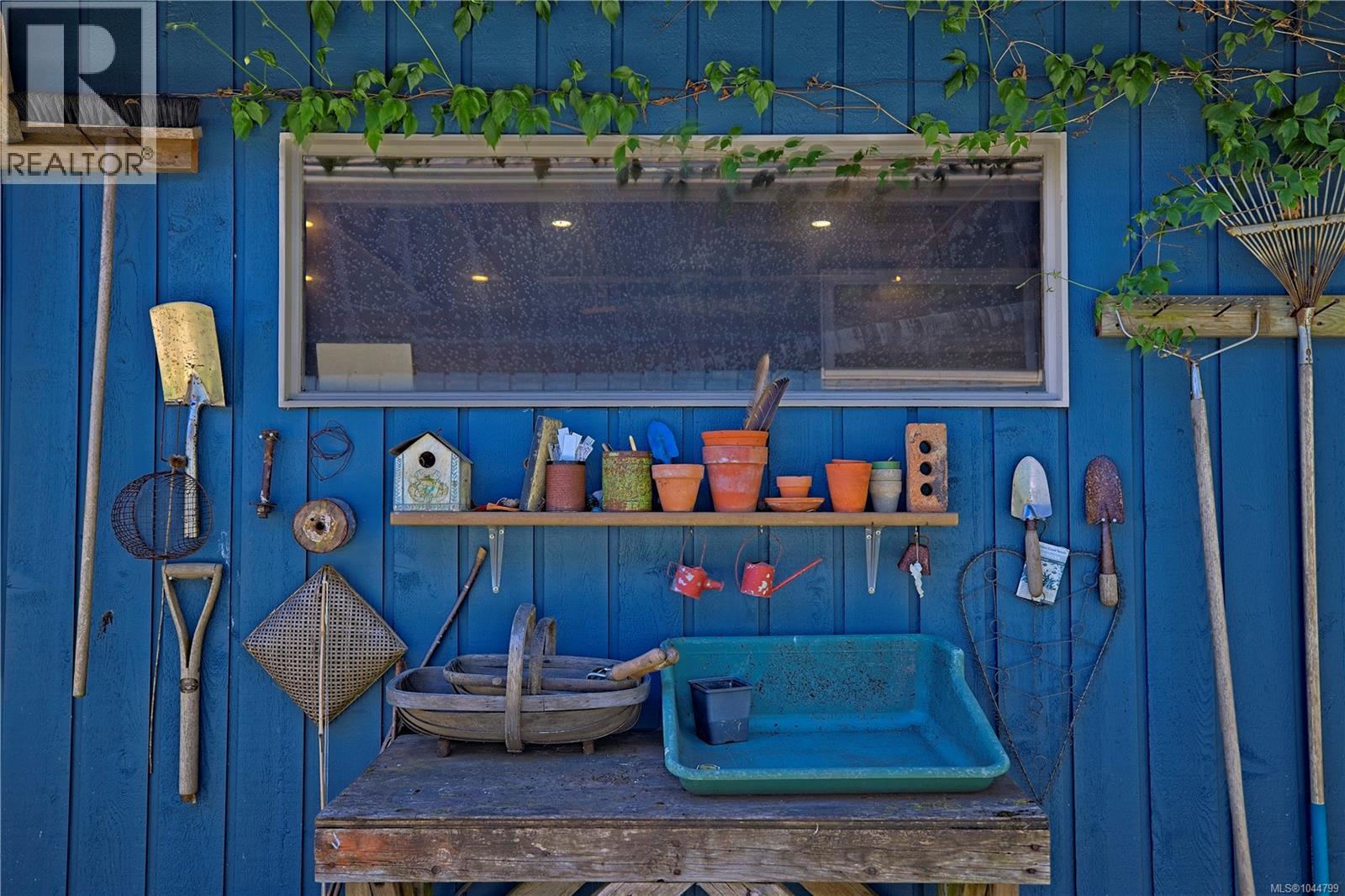  1607 North Beach Road, Salt Spring