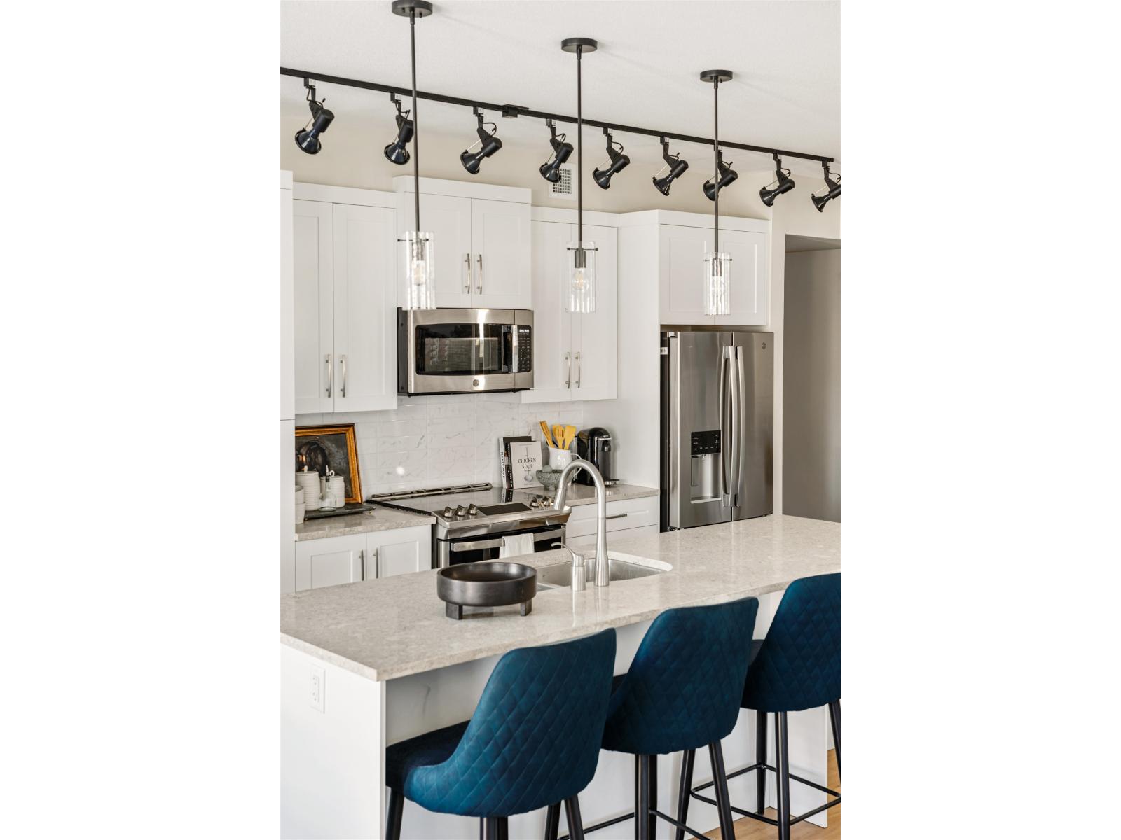 2 Bed, 1 Bath Apartment for Sale in Surrey – 513 11058 132 STREET, Surrey – MLS# R3151813 - Image 2