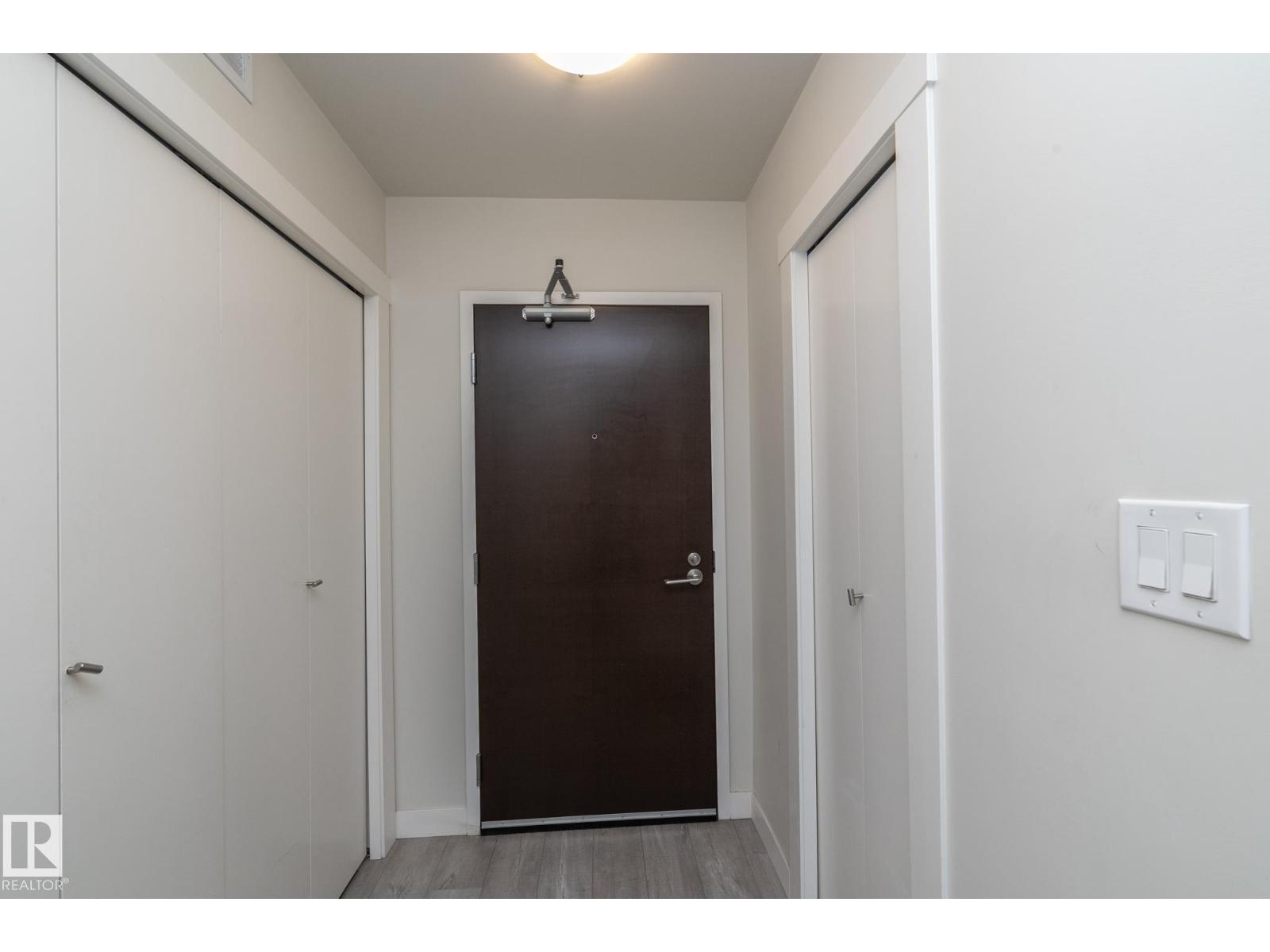#2402 10410 102 AV NW - 4