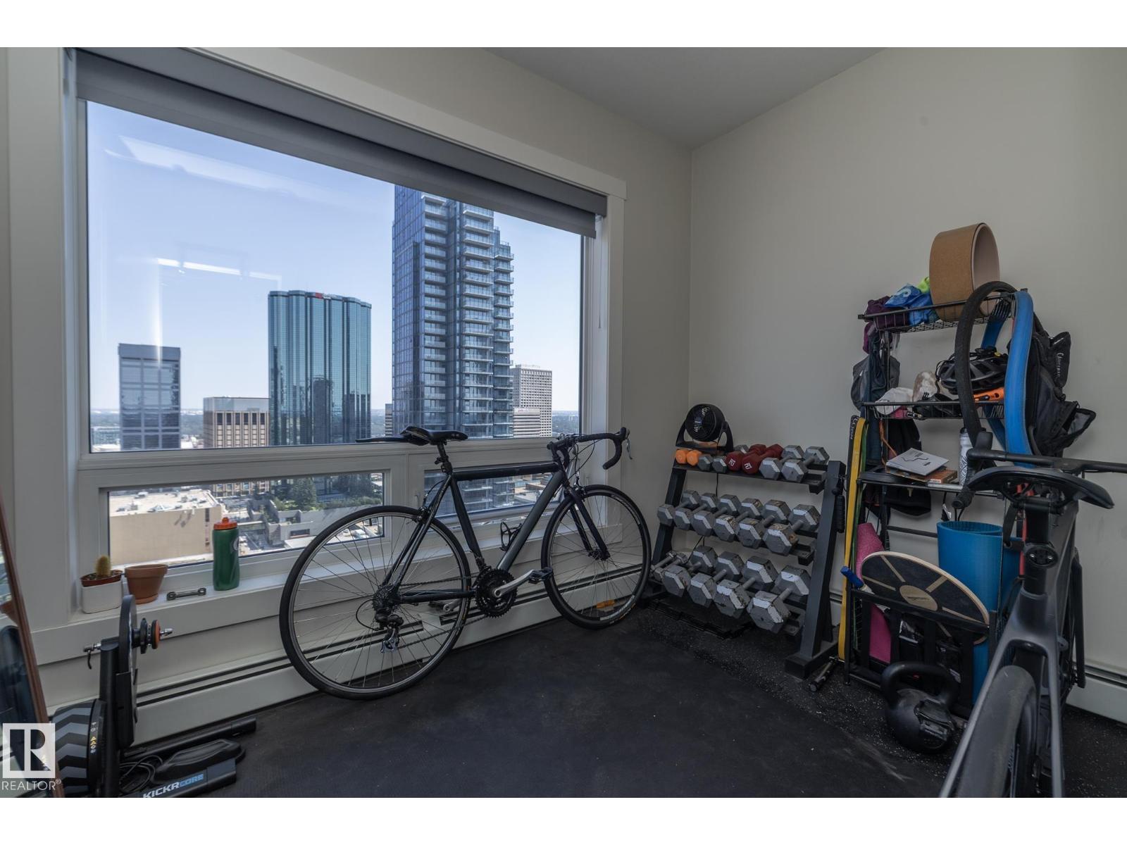 #2402 10410 102 AV NW - 19