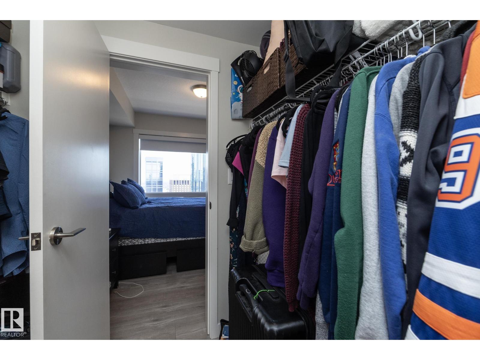 #2402 10410 102 AV NW - 28