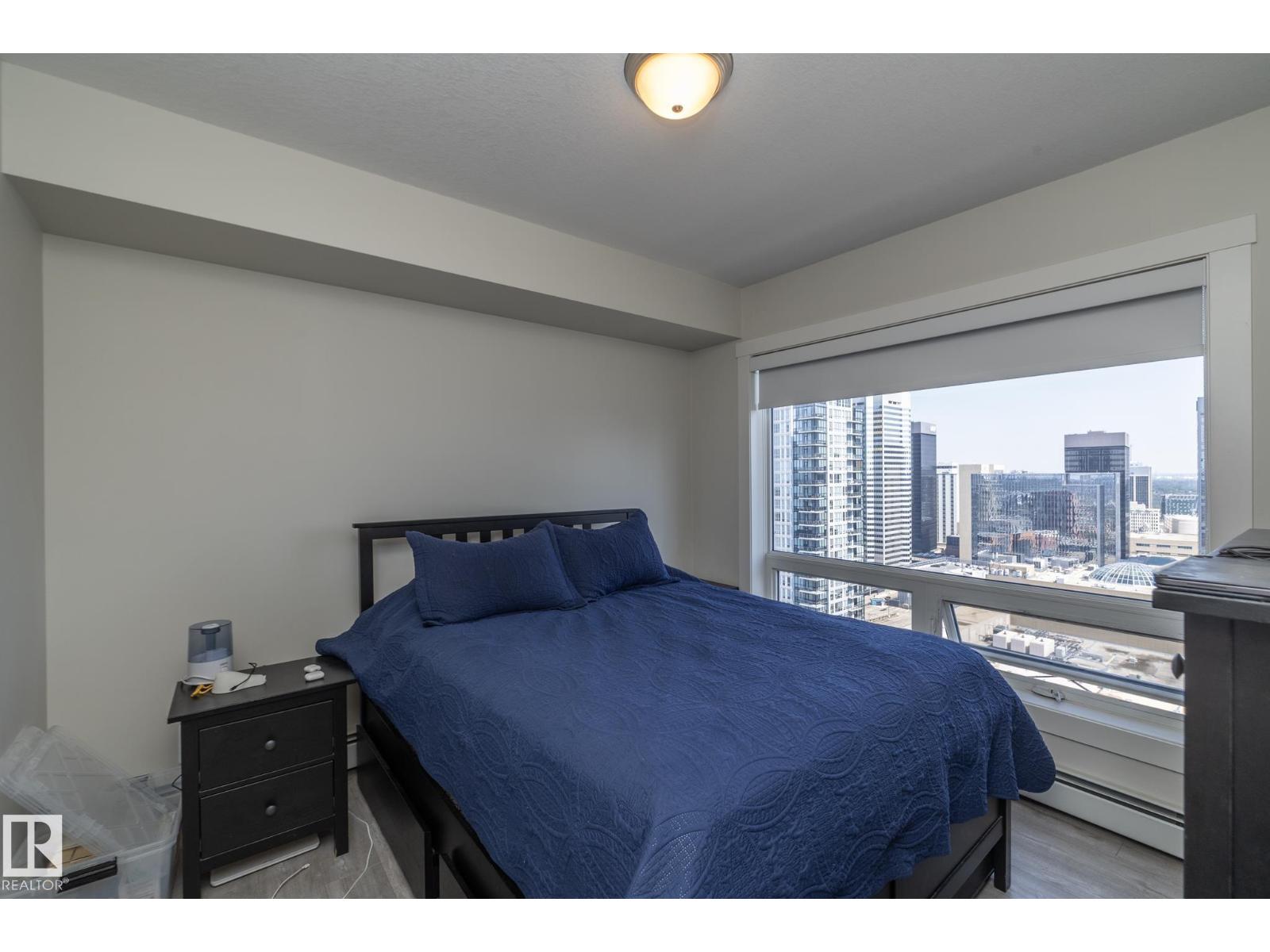 #2402 10410 102 AV NW - 21