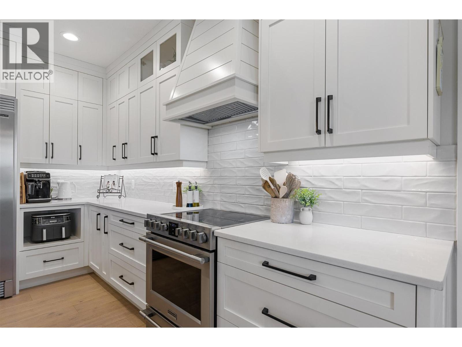 4455 Sherwood Court, Kelowna - Image 1