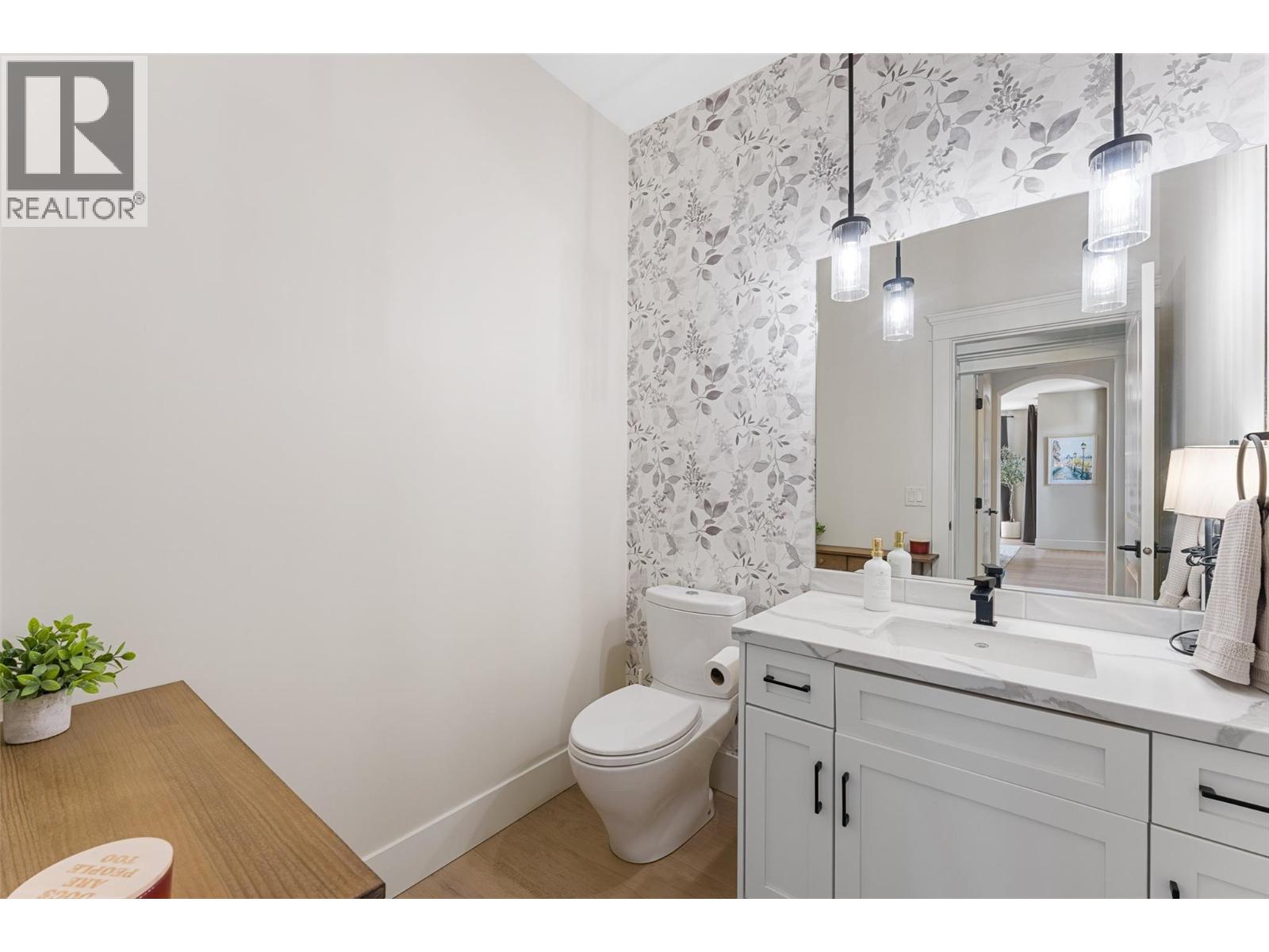 4455 Sherwood Court, Kelowna - Image 1
