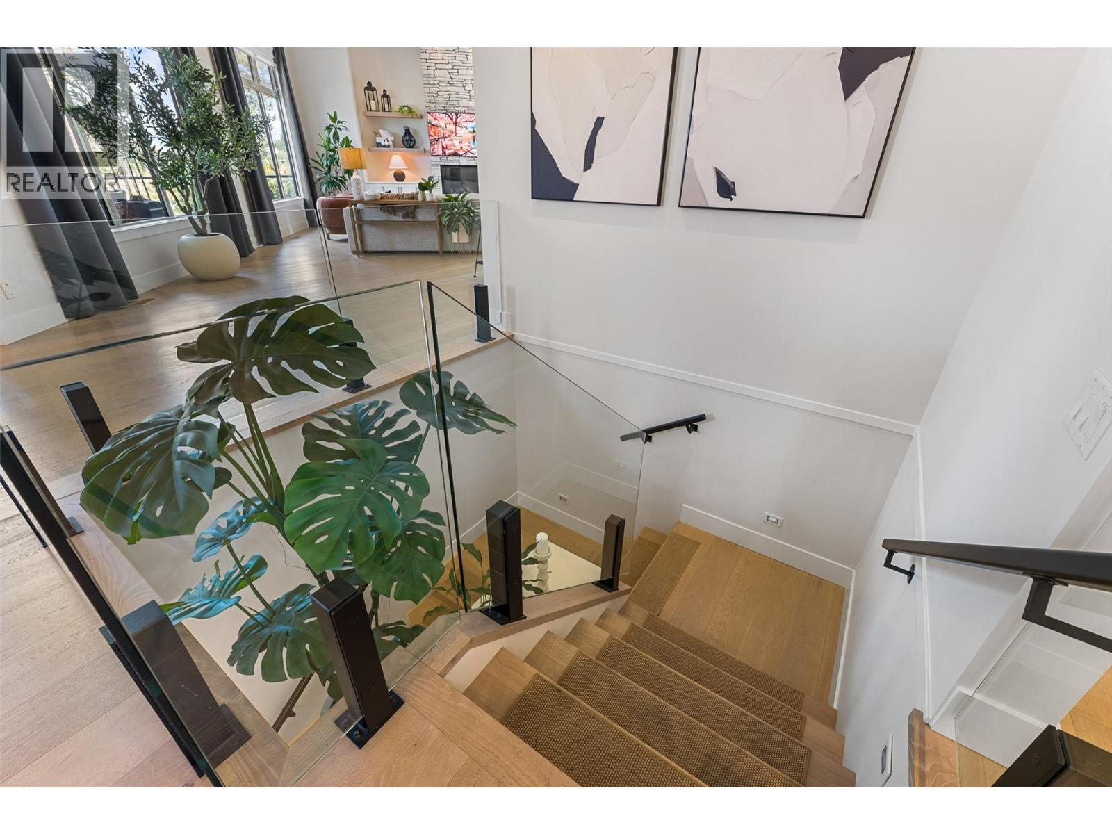 4455 Sherwood Court, Kelowna - Image 1