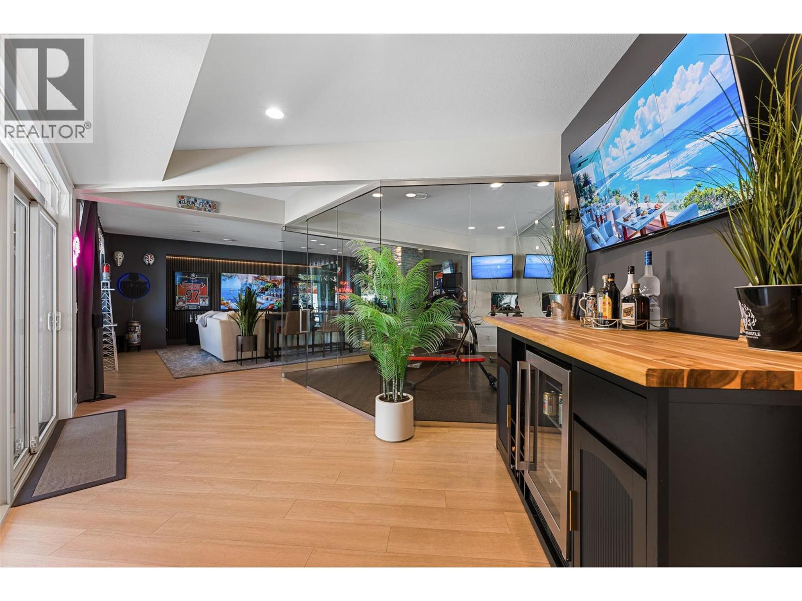 4455 Sherwood Court, Kelowna - Image 1