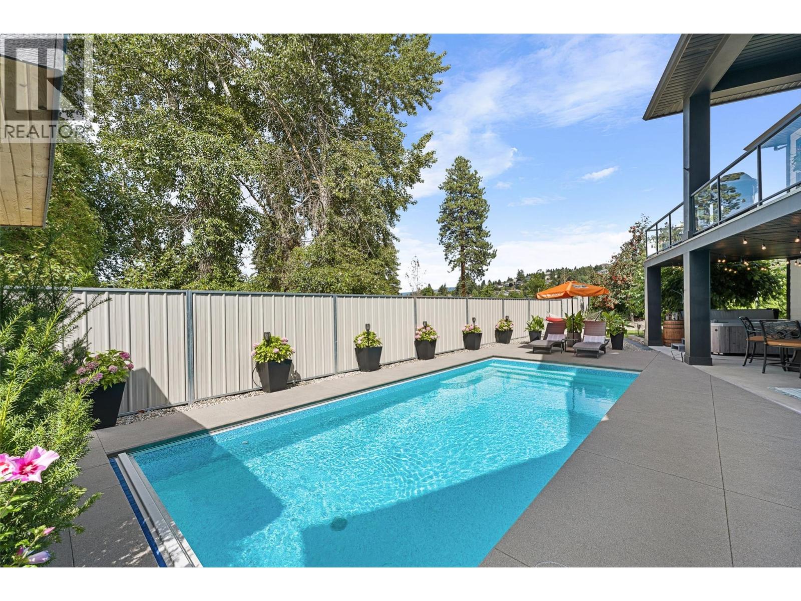 4455 Sherwood Court, Kelowna - Image 1