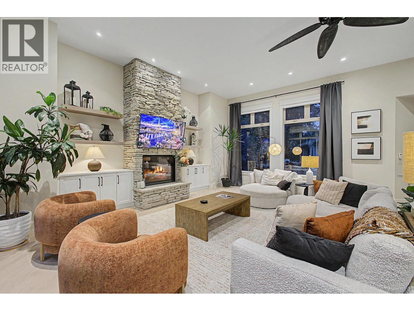 4455 Sherwood Court, Kelowna - Image 1