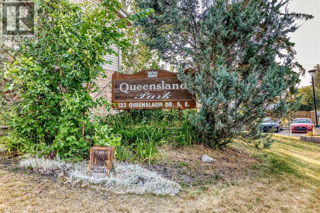 #13 123 Queensland Drive SE - 26