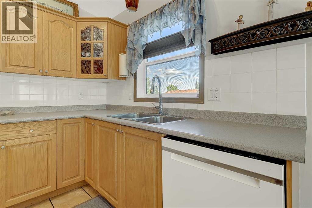7317 104 Street - Image 11